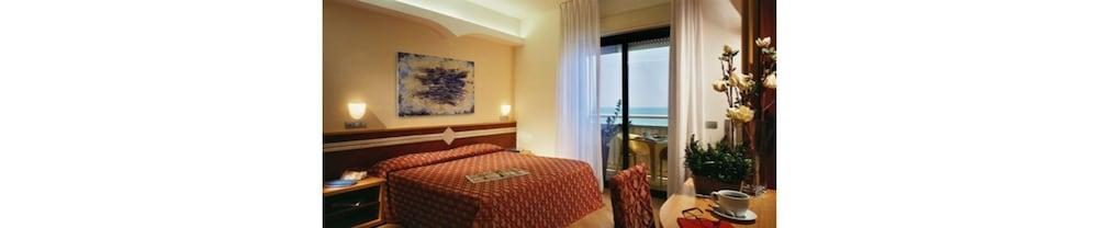 Hotel Europa Beach Village جوليانوفا المظهر الخارجي الصورة