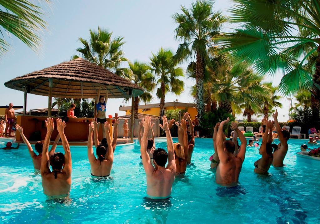 Hotel Europa Beach Village جوليانوفا المظهر الخارجي الصورة