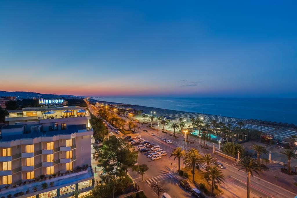 Hotel Europa Beach Village جوليانوفا المظهر الخارجي الصورة