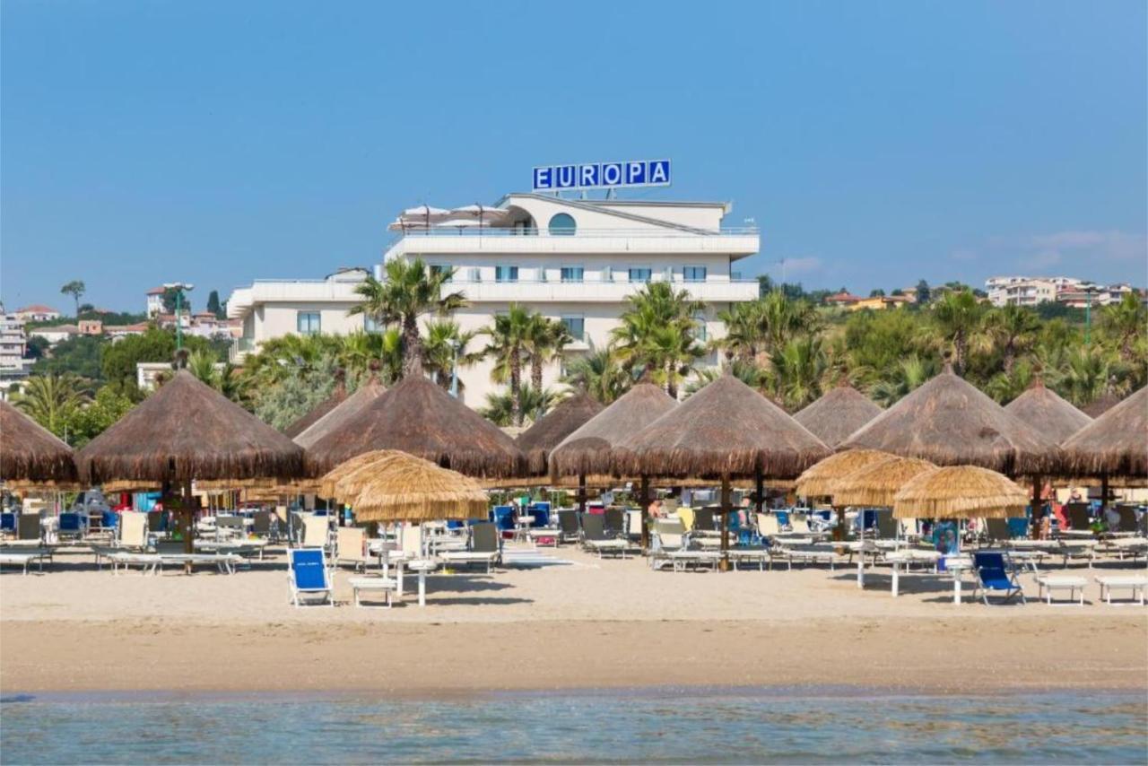 Hotel Europa Beach Village جوليانوفا المظهر الخارجي الصورة